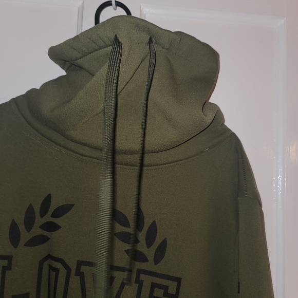 BNWOT Roma Concepts by Rosee 1X hoodie - Picture 3 of 7